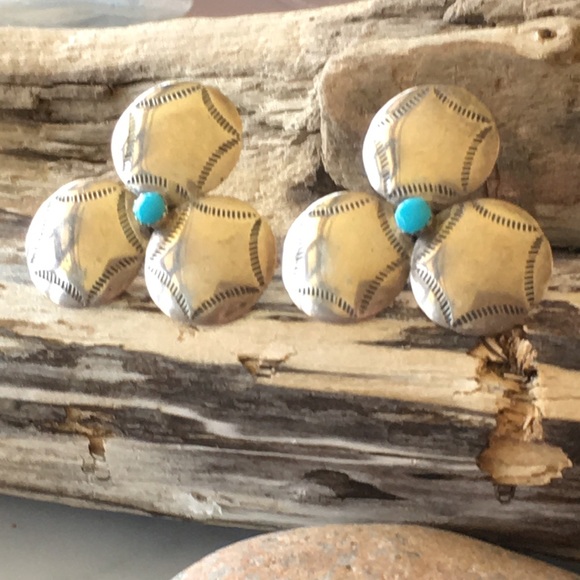 Native American Navajo Turquoise Earrings - Picture 2 of 8